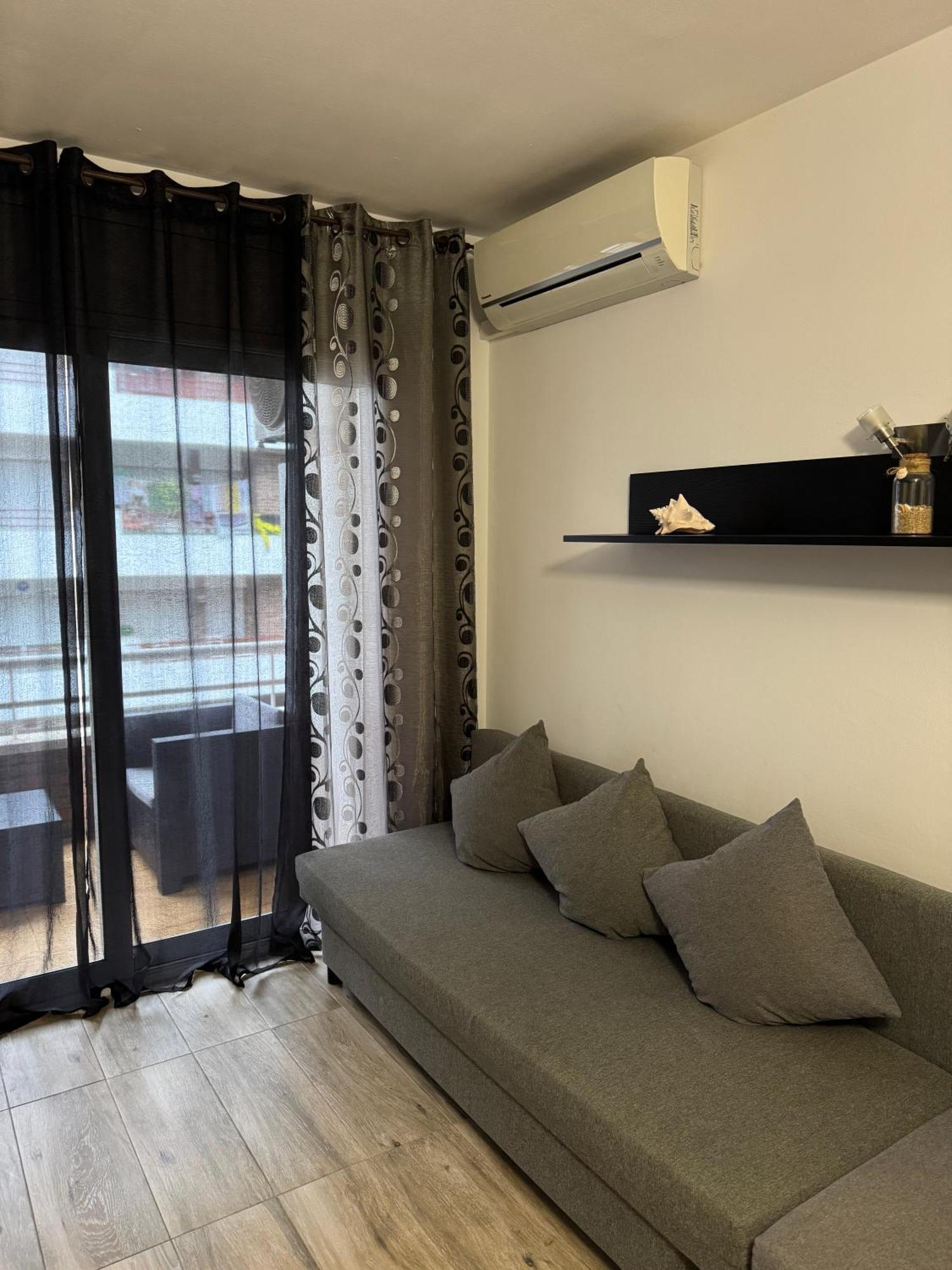 Studio Acapulco Lloret de Mar Exteriör bild
